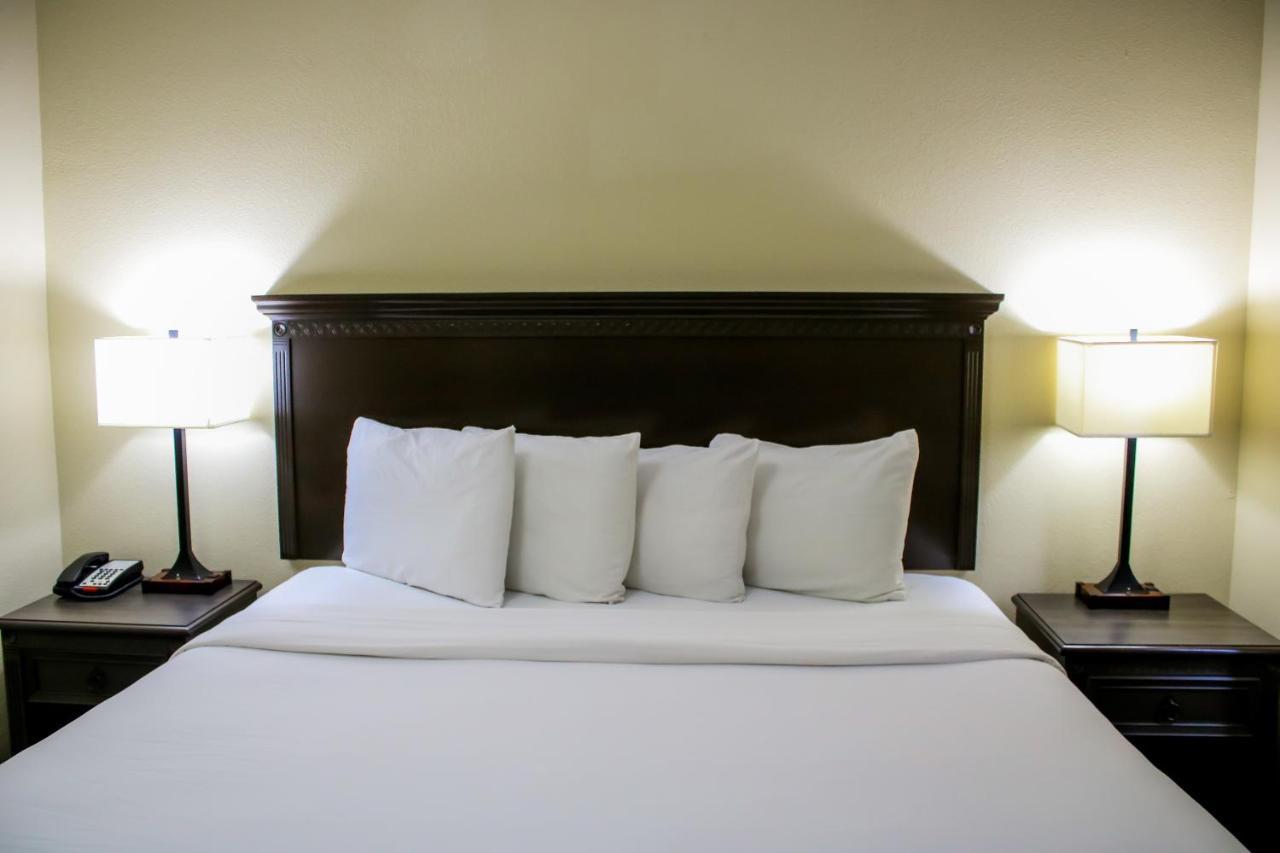 Country Inn & Suites By Radisson, Richmond West At I-64, Va Esterno foto