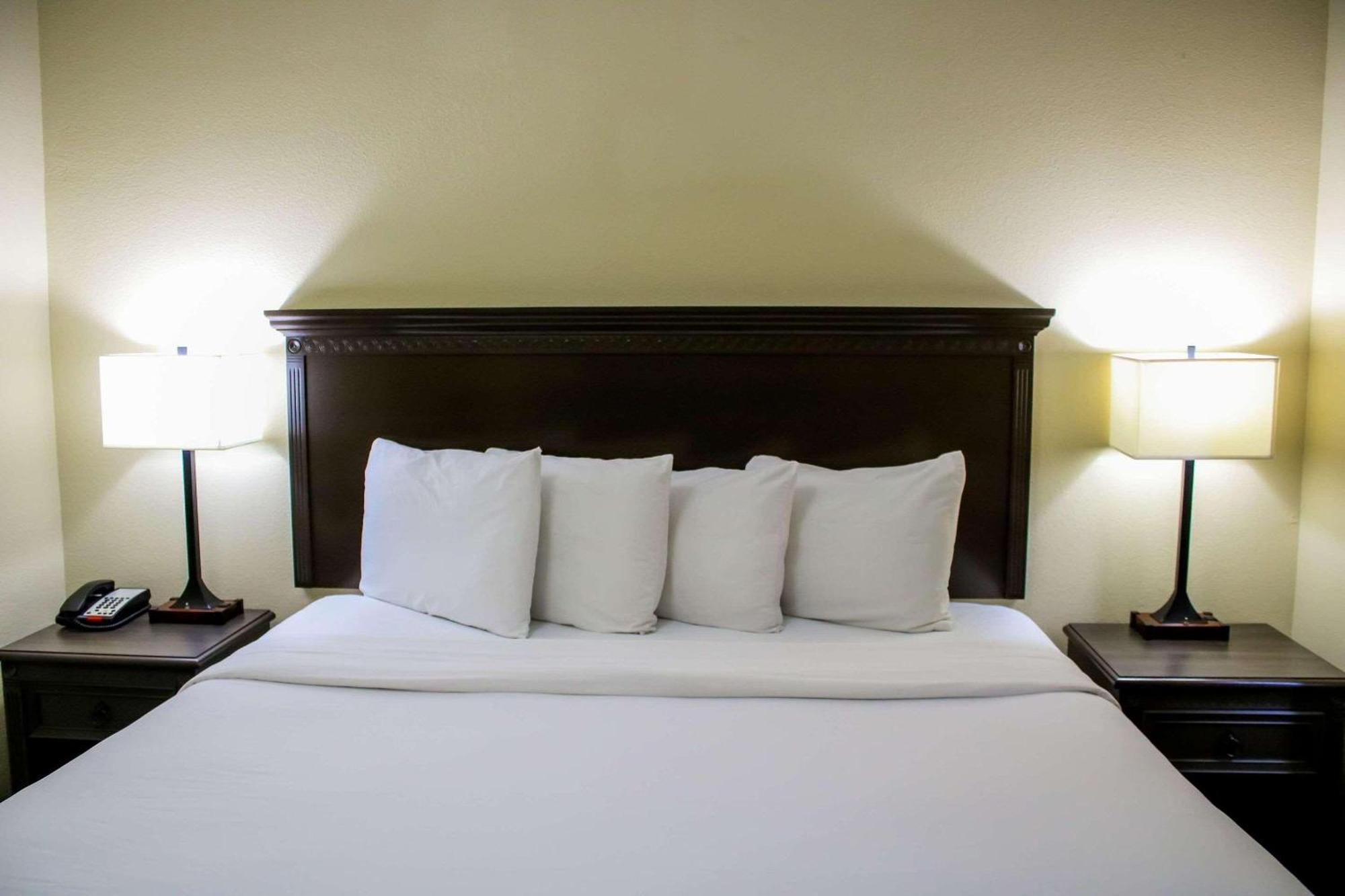 Country Inn & Suites By Radisson, Richmond West At I-64, Va Esterno foto