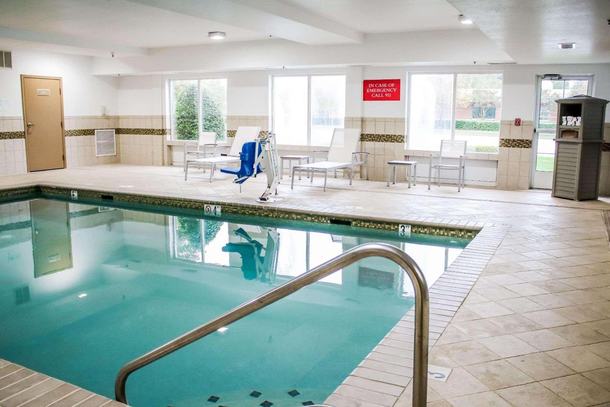 Country Inn & Suites By Radisson, Richmond West At I-64, Va Esterno foto